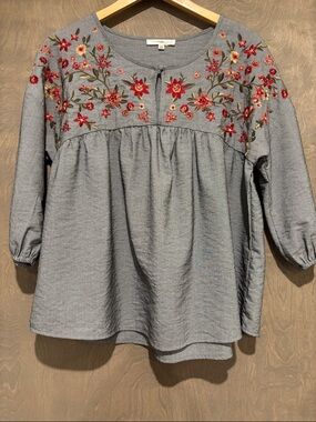 Andree By Unit Ivory & Black Striped boho Embroidered Top medium